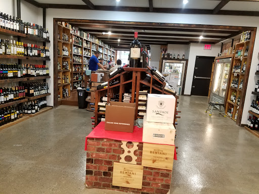 Liquor Store «B&S WINE AND SPIRITS», reviews and photos, 152 Wyckoff Ave, Brooklyn, NY 11237, USA
