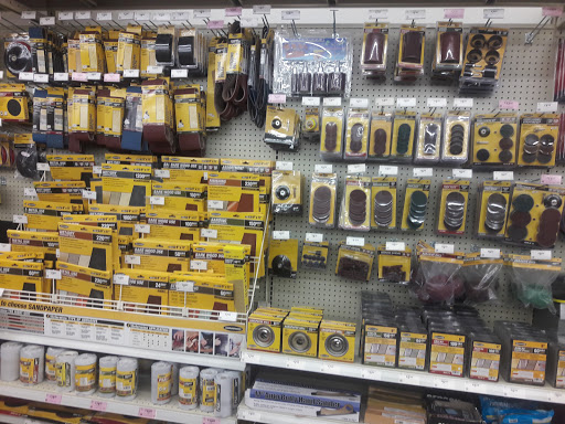 Hardware Store «Harbor Freight Tools», reviews and photos, 3050 N Josey Ln #106, Carrollton, TX 75007, USA