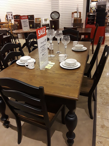 Shopping Mall «Fairgrounds Square Shopping Mall», reviews and photos, 3050 N 5th Street Hwy, Reading, PA 19605, USA