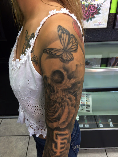 Tattoo Shop «Electric Voodoo Tattoo», reviews and photos, 34 Union Way # A, Vacaville, CA 95687, USA