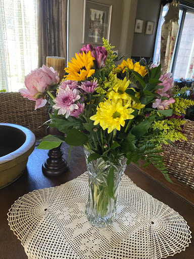 Florist «Country Village Florist and Gifts, Inc.», reviews and photos, 212 E Main St, East Islip, NY 11730, USA