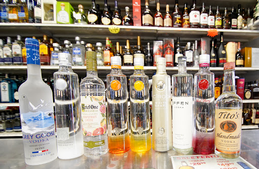 Liquor Store «Hollywood Liquors Inc», reviews and photos, 950 Tremont St, Roxbury Crossing, MA 02120, USA