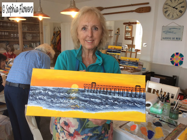 Comments and reviews of Art Tutor & Artist, Sophia Flowers