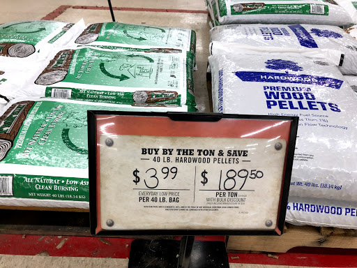 Home Improvement Store «Tractor Supply Co.», reviews and photos, 1550 Whitehall Rd, Muskegon, MI 49445, USA