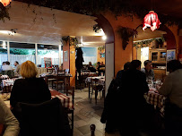 Atmosphère du Restaurant La Petite Belgique à Chéreng - n°18