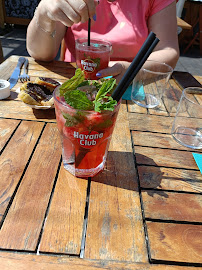 Plats et boissons du Restaurant méditerranéen Le Flamingo - L'Ecailler Du Port à Carqueiranne - n°14