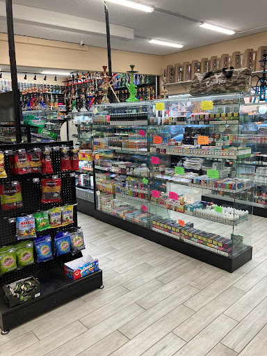 Tobacco Shop «2 Way Smoke Shop», reviews and photos, 7422 N 51st Ave, Glendale, AZ 85301, USA