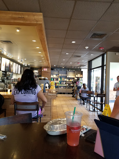 Coffee Shop «Starbucks», reviews and photos, 100 S Northwest Hwy, Park Ridge, IL 60068, USA