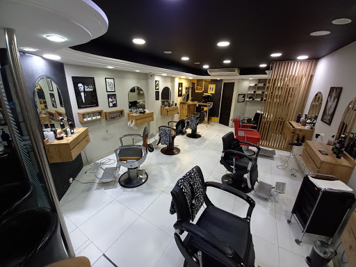 Logo da empresa - Pluvier For Men