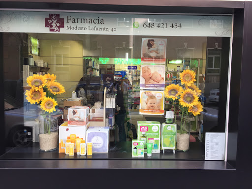 Información y opiniones sobre Farmacia Modesto Lafuente 40 de Madrid