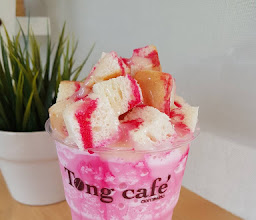 Tong Cafe' photo