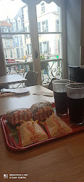 Photo n°14 de KFC Pau Centre-Ville à Pau ()