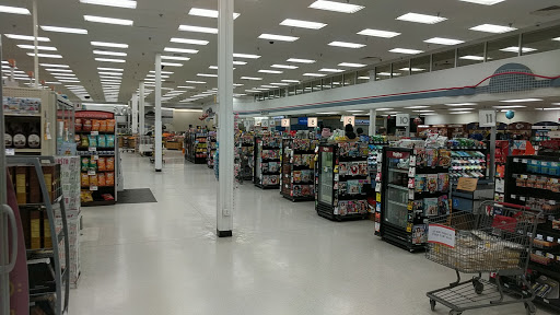 Supermarket «Hy-Vee», reviews and photos, 7620 State Line Rd, Prairie Village, KS 66208, USA