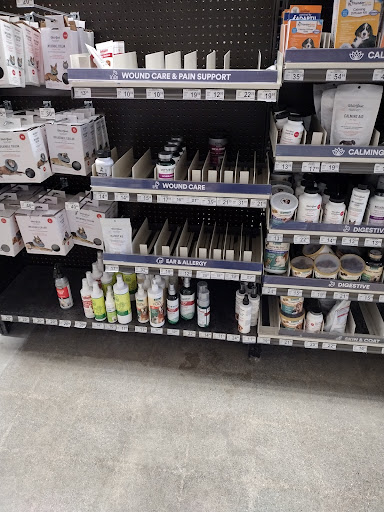 Pet Supply Store «Petco Animal Supplies», reviews and photos, 420 El Cerrito Plaza, El Cerrito, CA 94530, USA