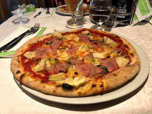 Pizzeria Schiessstand Tramin in Tramin an der Weinstraße, Provincia Autonoma di Bolzano – Alto Adige