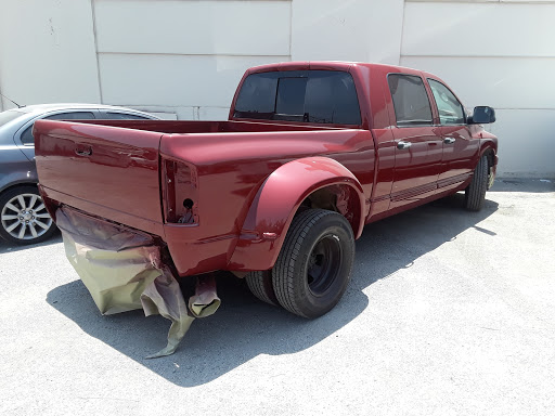 Auto Body Shop «Maaco Collision Repair & Auto Painting», reviews and photos, 288 S E St, San Bernardino, CA 92401, USA