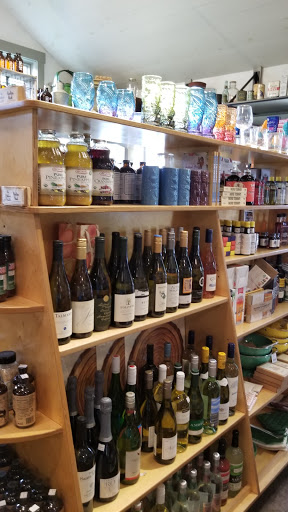 General Store «JJ Hapgood General Store & Eatery», reviews and photos, 305 Main St, Peru, VT 05152, USA