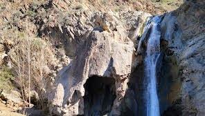 Hike To Paradise Falls In Thousand Oaks — Chrissi Hernandez