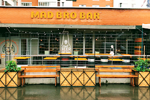 Mad Bro Bar - летняя площадка с крафтовым пивом image