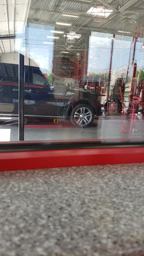 Tire Shop «Discount Tire Store - Rowlett, TX», reviews and photos, 5150 Lakeview Pkwy, Rowlett, TX 75088, USA