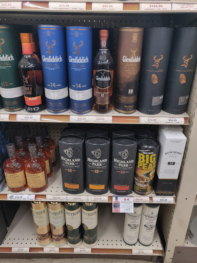 Liquor Store «Algonquin Tobacco & Liquor», reviews and photos, 1117 S Main St, Algonquin, IL 60102, USA