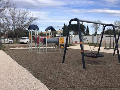 Aire de jeux à Plaissan