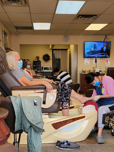 Shopping Mall «Westland Shopping Center», reviews and photos, 35000 Warren Rd, Westland, MI 48185, USA