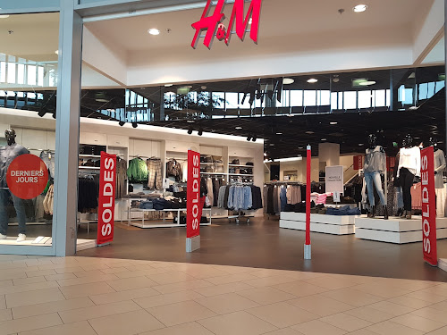 Magasin de vêtements H&M La Chapelle-Saint-Aubin
