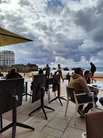 Atmosphère du Restaurant Café de la Grande Plage à Biarritz - n°4