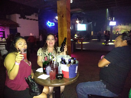 Night Club «El Regio», reviews and photos, 3316 Shaver St # C, Pasadena, TX 77504, USA