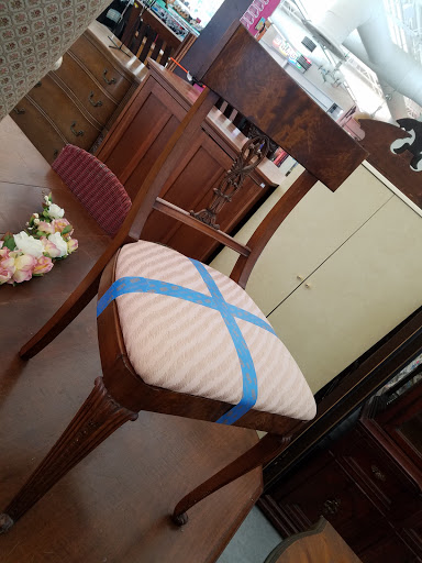 Thrift Store «Out of the Closet - Fort Lauderdale», reviews and photos, 1785 E Sunrise Blvd, Fort Lauderdale, FL 33304, USA