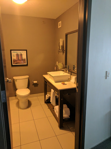 Hotel «DoubleTree by Hilton West Fargo», reviews and photos, 825 E Beaton Dr, West Fargo, ND 58078, USA