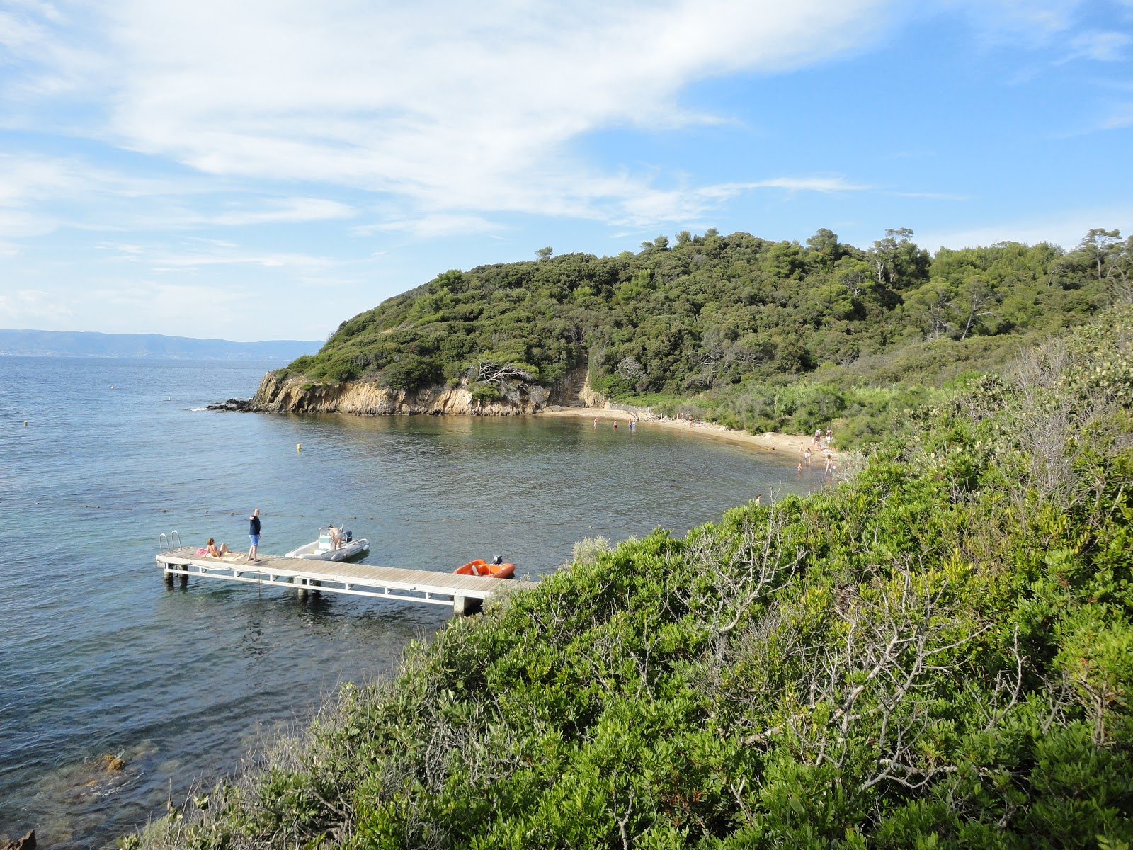 Foto von Palud beach mit geräumige bucht