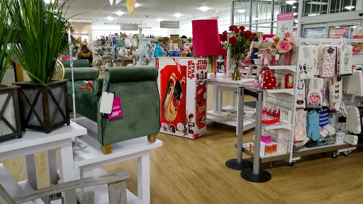 Department Store «HomeGoods», reviews and photos, 43 Woodbridge Center Dr, Woodbridge, NJ 07095, USA