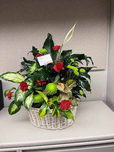 Florist «Flower & Gifts By Renee», reviews and photos, 6914 Schaefer Rd, Dearborn, MI 48126, USA