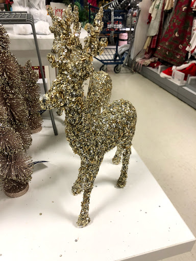 Shoe Store «DSW Designer Shoe Warehouse», reviews and photos, 25 Ronson Rd, Iselin, NJ 08830, USA