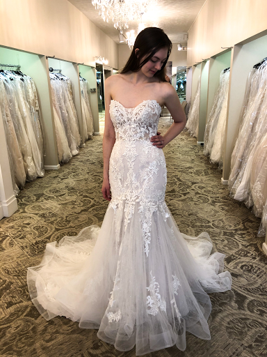 Bridal Shop «J & B Bridals & Formals», reviews and photos, 136 S Main St, Chambersburg, PA 17201, USA
