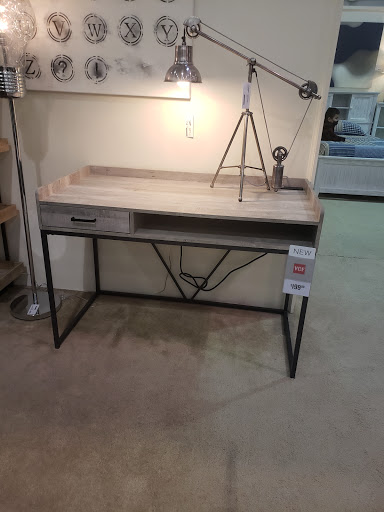 Furniture Store «Value City Furniture», reviews and photos, 3355 Mall Loop Dr, Joliet, IL 60431, USA