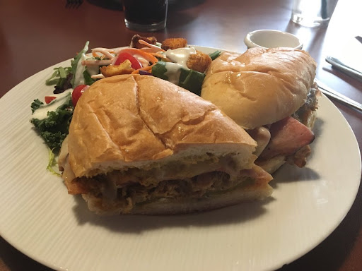 Restaurant «Oak Barrel of Eagle Restaurant and Sports Lounge», reviews and photos, 1065 E Winding Creek Dr, Eagle, ID 83616, USA