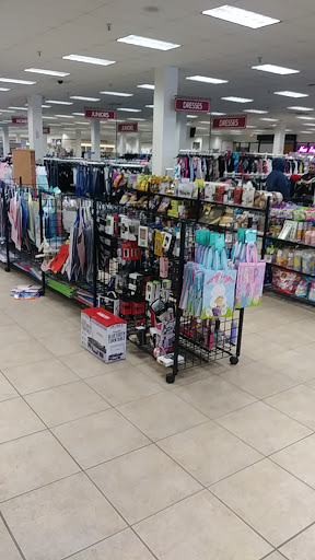 Clothing Store «Burlington Coat Factory», reviews and photos, 10202 E Washington St #700, Indianapolis, IN 46229, USA