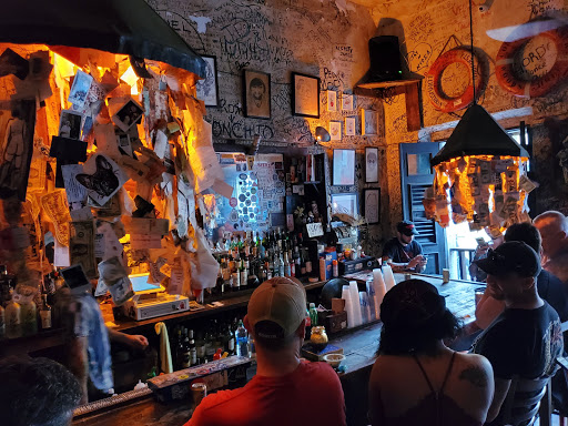 El Batey Bar