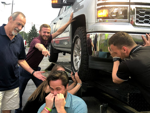 Used Car Dealer «McKee Auto», reviews and photos, 5095 NE 14th St, Des Moines, IA 50313, USA