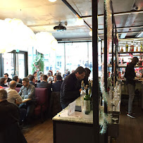 Atmosphère du Restaurant français La Place Rouge KB à Le Kremlin-Bicêtre - n°7
