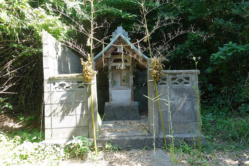 立虫神社