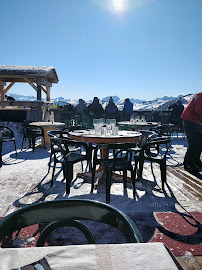 Atmosphère du Restaurant Le bonnet blanc à Notre-Dame-de-Bellecombe - n°1