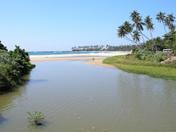 Nilawala Beach'in fotoğrafı biraz temiz temizlik seviyesi ile