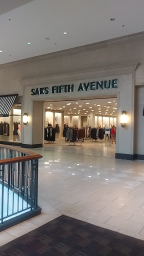Department Store «Saks Fifth Avenue», reviews and photos, 1350 Polaris Pkwy, Columbus, OH 43240, USA