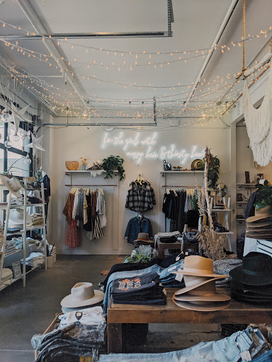 Clothing Store «Meraki Moon Boutique», reviews and photos, 3070 Blake St #100, Denver, CO 80205, USA