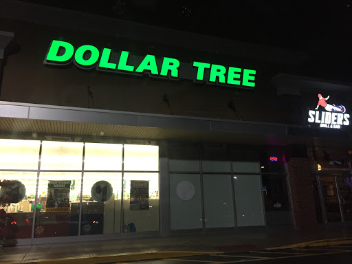 Dollar Store «Dollar Tree», reviews and photos, 176 Newington Rd, West Hartford, CT 06110, USA