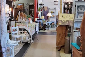 Old South Antique Mall image